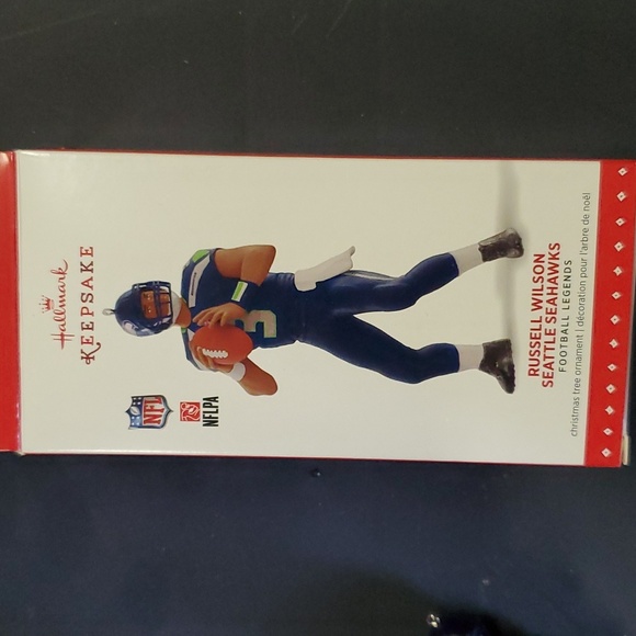 Hallmark Christmas ornament - Picture 1 of 2